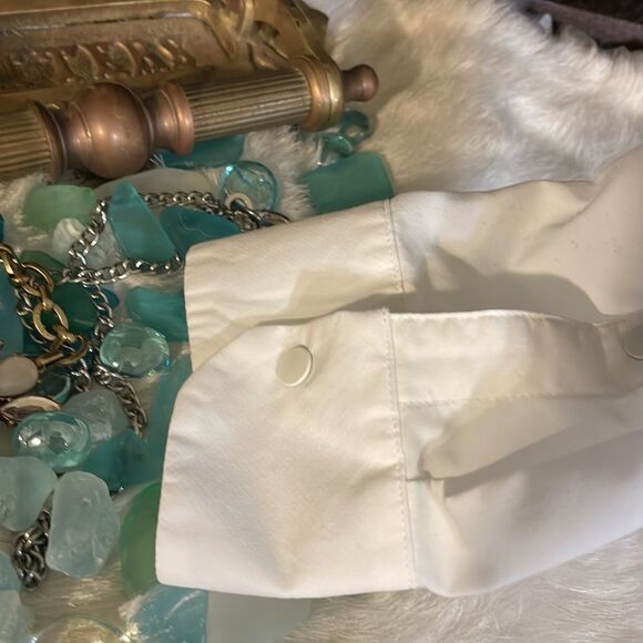 Mountain hardwear snap button shirt L (5284) - Picture 4 of 9